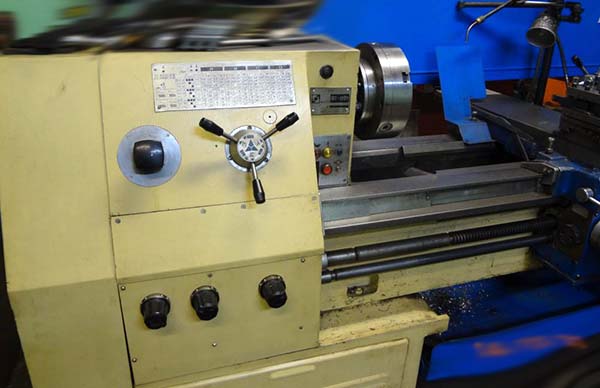 Фото токарно-гвинторізного верстата ФТ-11 Фото токарно-гвинторізного верстата ФТ-11